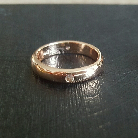 Flush Setting CZ Ring - Picture 2 of 7